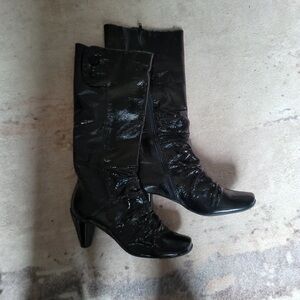Bronx Shiny Black Heeled Boots